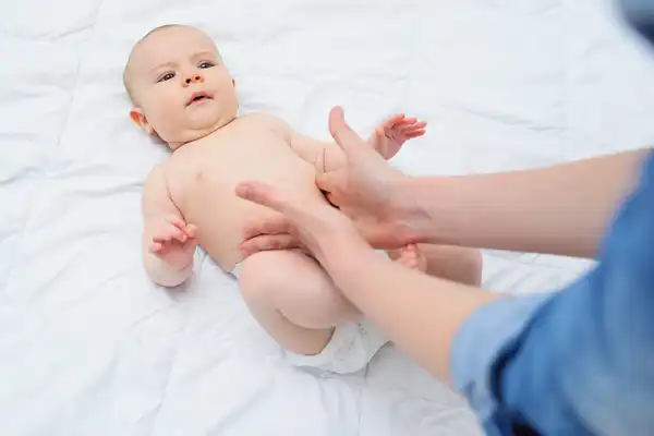 علائم باد شکم + علت و درمان و راههای پیشگیری از آن