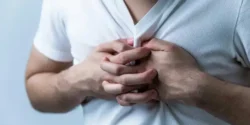 عوارض درد قفسه سینه + تشخیص و راههای پیشگیری و درمان