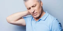 عوارض گرفتگی عضلات گردن + تشخیص و راههای پیشگیری و درمان آن