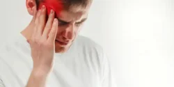 عوارض میگرن عصبی + تشخیص و راههای پیشگیری و درمان آن