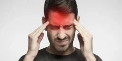 عوارض میگرن چشمی + تشخیص و راههای پیشگیری و درمان آن