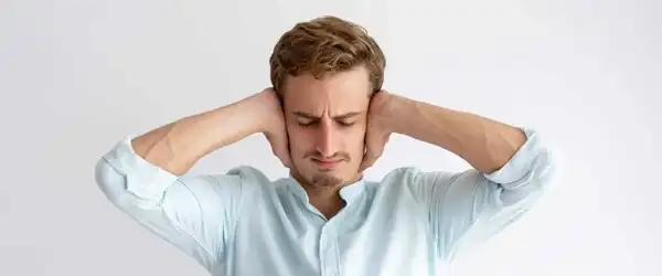 عوارض وزوز گوش + تشخیص و راههای پیشگیری و درمان آن
