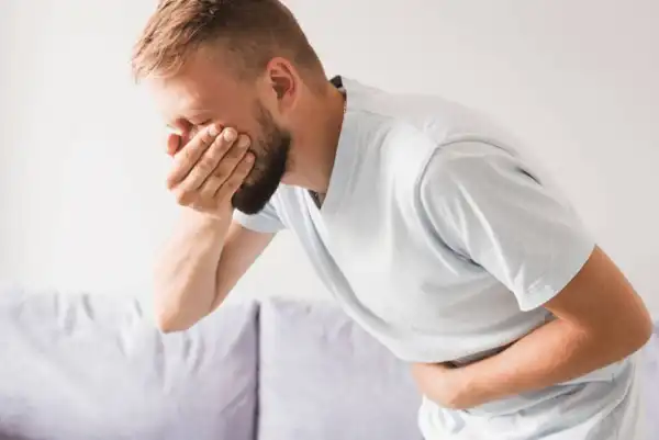 عوارض حالت تهوع صبحگاهی + تشخیص و راههای پیشگیری و درمان آن