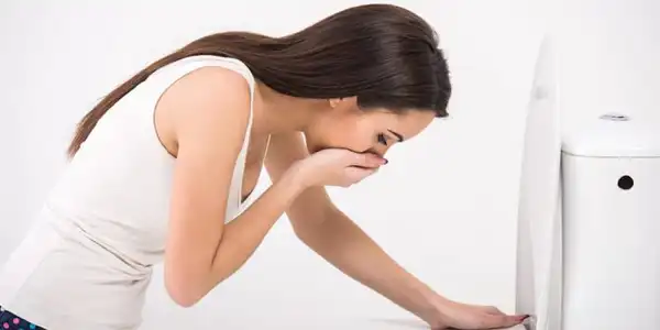 عوارض حالت تهوع + تشخیص و راههای پیشگیری و درمان آن