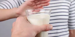 عوارض حساسیت به لاکتوز + تشخیص و راههای پیشگیری و درمان آن