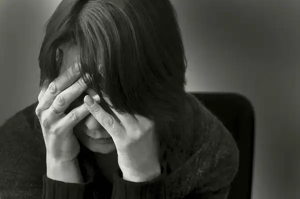 عوارض سایکوز + تشخیص و راههای پیشگیری و درمان آن
